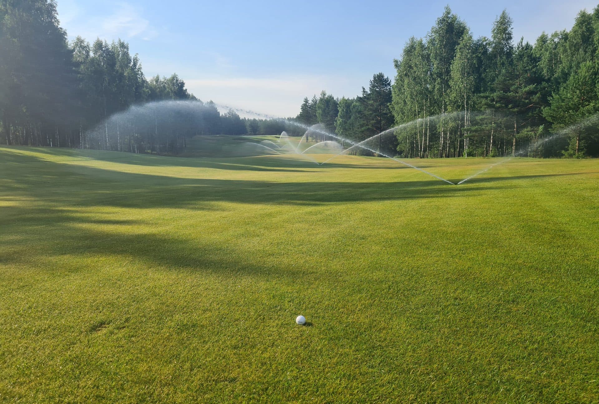 Irrigation system supplied by a water borehole completed by Nicholls Water